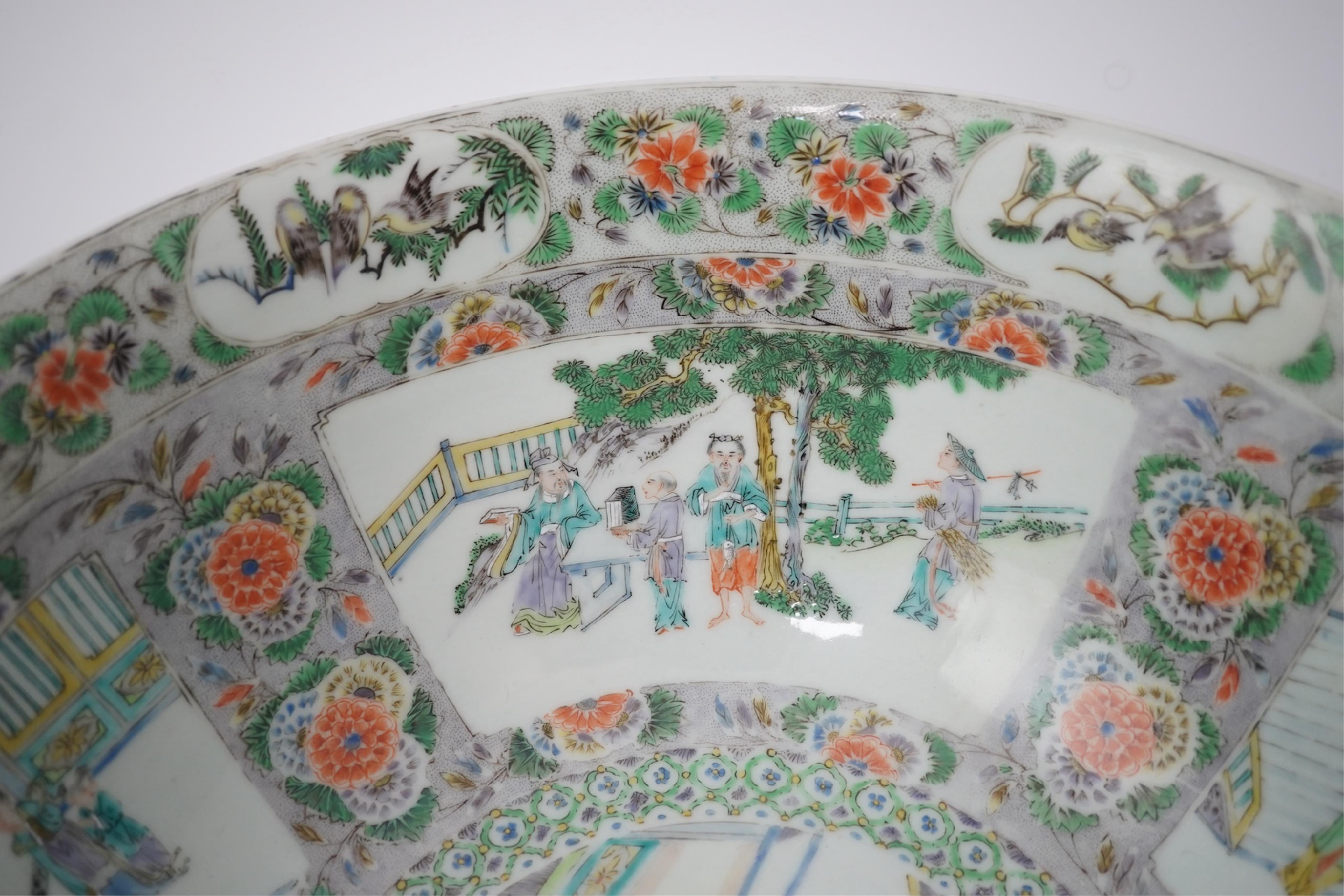 A Chinese enamelled porcelain water bottle, cover and basin, mid 19th century